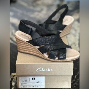 NWT Clarks Lafley Krissy Wedge Sandal - Womens Size 9.